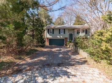 5 Victoria Road, Manchester, Massachusetts, 3 Bedrooms Bedrooms, 7 Rooms Rooms,2 BathroomsBathrooms,Residential Lease,For Rent,Victoria Road,73530972