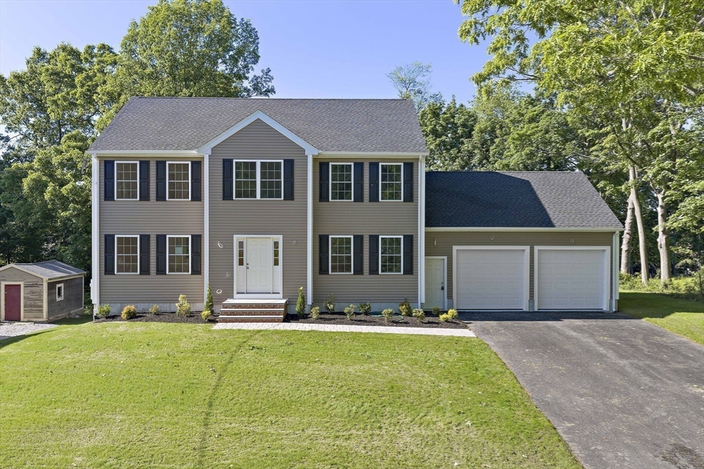90 Liberty Street, Randolph, Massachusetts, 5 Bedrooms Bedrooms, 9 Rooms Rooms,3.5 BathroomsBathrooms,Residential,For Sale,Liberty Street,73530960