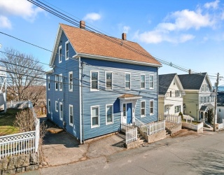 23 Mount Vernon St, Gloucester, Massachusetts, 11 Bedrooms Bedrooms, 22 Rooms Rooms,5 BathroomsBathrooms,Residential Income,For Sale,Mount Vernon St,73499191
