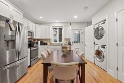 22 Henderson St, Somerville, Massachusetts, 2 Bedrooms Bedrooms, 4 Rooms Rooms,1 BathroomBathrooms,Residential Lease,For Rent,Henderson St,73531004