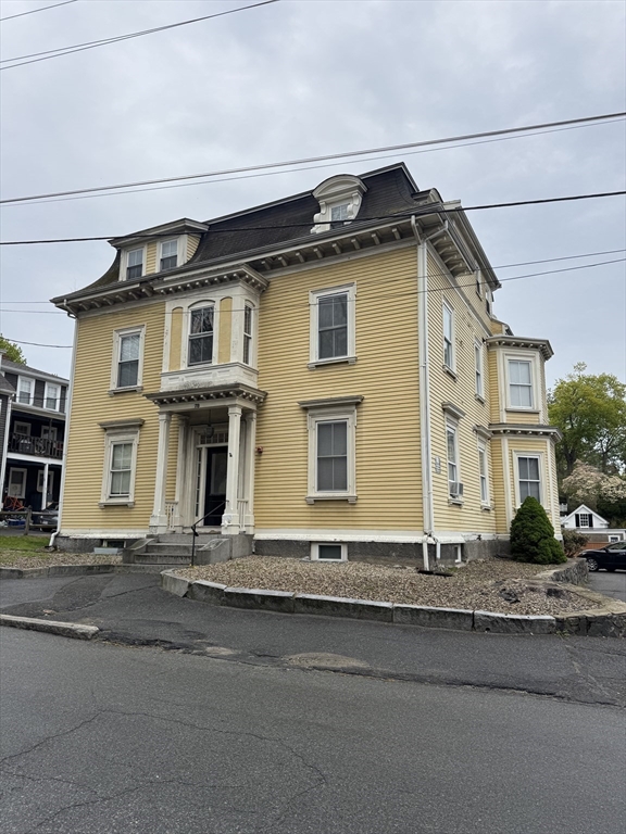 78 Pleasant, Marblehead, Massachusetts, 1 Bedroom Bedrooms, 3 Rooms Rooms,1 BathroomBathrooms,Residential Lease,For Rent,Pleasant,73531010