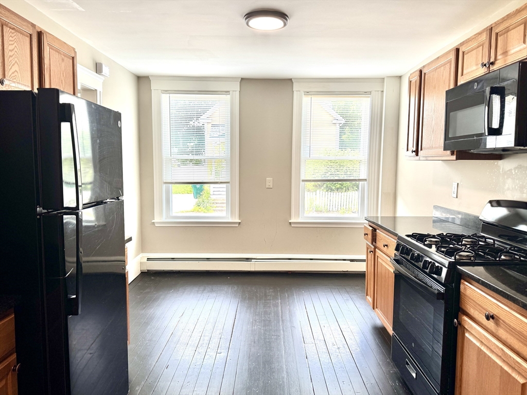 29 Chase, Lynn, Massachusetts, 2 Bedrooms Bedrooms, 4 Rooms Rooms,1 BathroomBathrooms,Residential Lease,For Rent,Chase,73531017