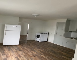 49-51 County St, New Bedford, Massachusetts, 1 Bedroom Bedrooms, 4 Rooms Rooms,1 BathroomBathrooms,Residential Lease,For Rent,County St,73531022