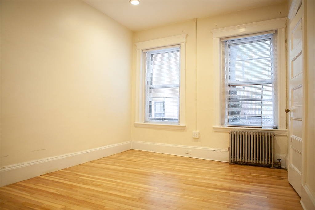 74 Phillips St, Boston, Massachusetts, 2 Rooms Rooms,1 BathroomBathrooms,Residential Lease,For Rent,Phillips St,73531023