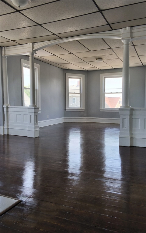 911-915 County St, Fall River, Massachusetts, 3 Bedrooms Bedrooms, 8 Rooms Rooms,1 BathroomBathrooms,Residential Lease,For Rent,County St,73531046