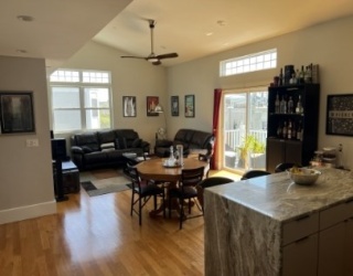 204 Spencer Ave, Chelsea, Massachusetts, 2 Bedrooms Bedrooms, 6 Rooms Rooms,2 BathroomsBathrooms,Residential Lease,For Rent,Spencer Ave,73531068
