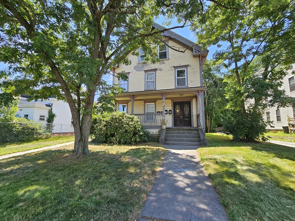 396 Chandler Street, Worcester, Massachusetts, 2 Bedrooms Bedrooms, 5 Rooms Rooms,1 BathroomBathrooms,Residential Lease,For Rent,Chandler Street,73531185