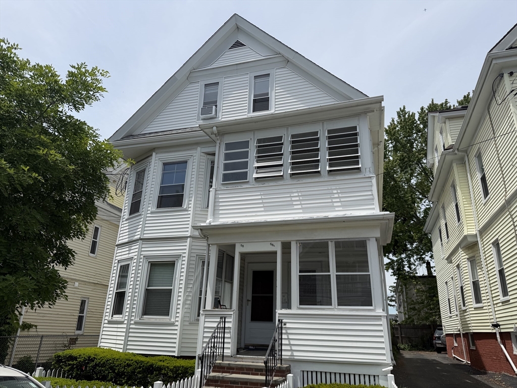 58 Willow Ave, Somerville, Massachusetts, 5 Bedrooms Bedrooms, 9 Rooms Rooms,2 BathroomsBathrooms,Residential Lease,For Rent,Willow Ave,73531171