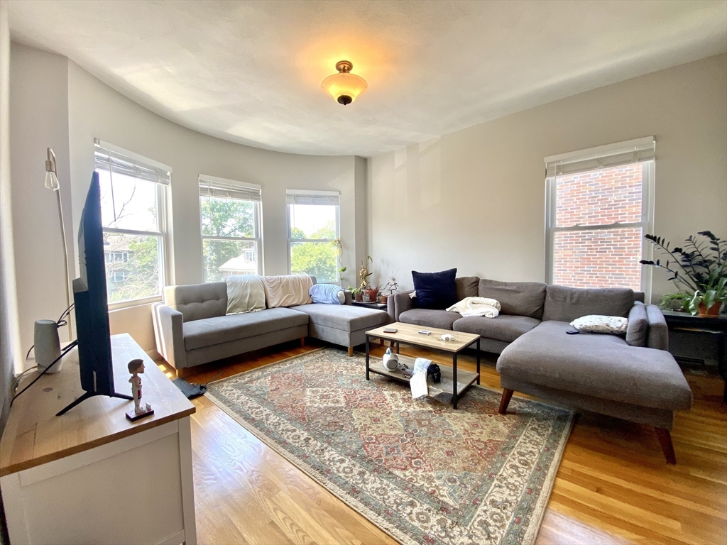 1433 Cambridge Street, Cambridge, Massachusetts, 4 Bedrooms Bedrooms, 6 Rooms Rooms,2 BathroomsBathrooms,Residential Lease,For Rent,Cambridge Street,73531173
