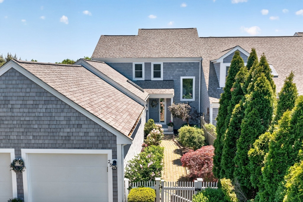 25 Pinchion Vale, Plymouth, Massachusetts, 2 Bedrooms Bedrooms, 9 Rooms Rooms,3.5 BathroomsBathrooms,Residential,For Sale,Pinchion Vale,73531222