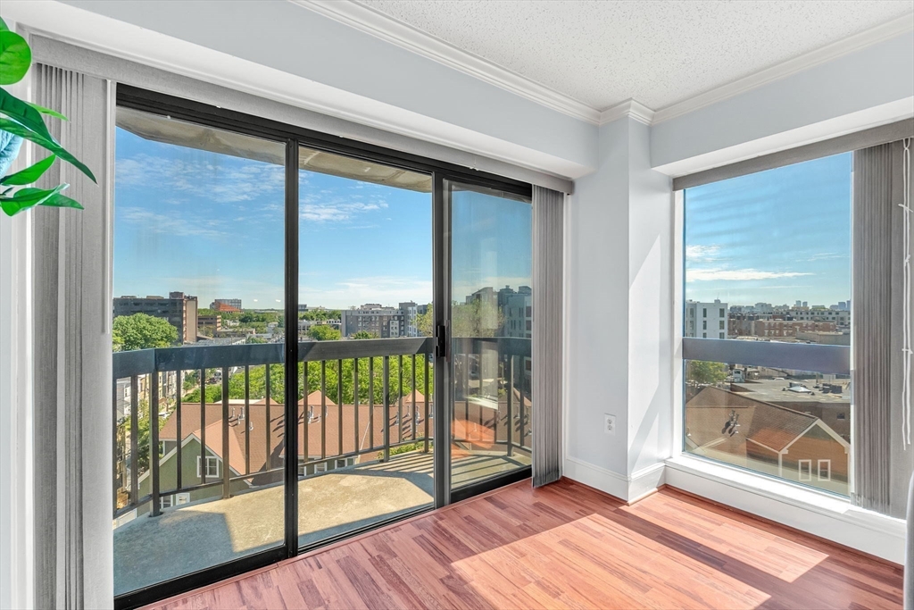 15 N Beacon Street, Boston, Massachusetts, 2 Bedrooms Bedrooms, 3 Rooms Rooms,1.5 BathroomsBathrooms,Residential,For Sale,N Beacon Street,73531181