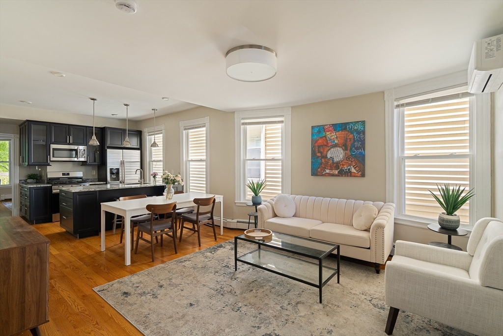 125 Princeton Street, Boston, Massachusetts, 3 Bedrooms Bedrooms, 8 Rooms Rooms,2 BathroomsBathrooms,Residential,For Sale,Princeton Street,73531269