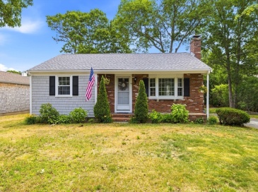 90 Castlewood Circle, Barnstable, Massachusetts, 2 Bedrooms Bedrooms, 4 Rooms Rooms,1 BathroomBathrooms,Residential,For Sale,Castlewood Circle,73530965