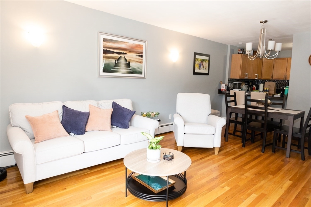 48 Coffey Street, Boston, Massachusetts, 2 Bedrooms Bedrooms, 4 Rooms Rooms,1 BathroomBathrooms,Residential,For Sale,Coffey Street,73531025