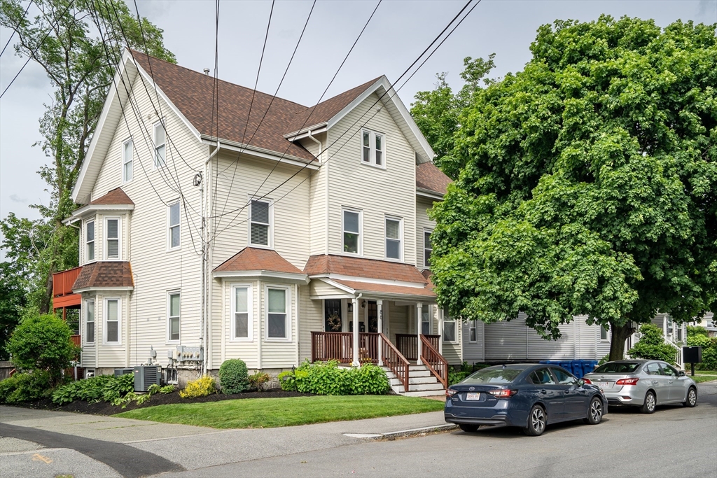 86 Brown St, Waltham, Massachusetts, 4 Bedrooms Bedrooms, 6 Rooms Rooms,2.5 BathroomsBathrooms,Residential,For Sale,Brown St,73530881