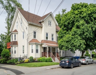 86 Brown St, Waltham, Massachusetts, 4 Bedrooms Bedrooms, 6 Rooms Rooms,2.5 BathroomsBathrooms,Residential,For Sale,Brown St,73530881