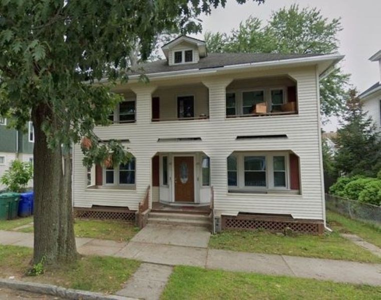 22 Bryant St, Springfield, Massachusetts, 2 Bedrooms Bedrooms, 4 Rooms Rooms,1 BathroomBathrooms,Residential Lease,For Rent,Bryant St,73531274