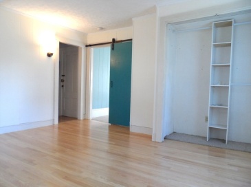 11 Chestnut Street, Wakefield, Massachusetts, 1 Bedroom Bedrooms, 3 Rooms Rooms,1 BathroomBathrooms,Residential Lease,For Rent,Chestnut Street,73531293 11 Chestnut Street, Wakefield, Massachusetts, 1 Bedroom Bedrooms, 3 Rooms Rooms,1 BathroomBathrooms,Residential Lease,For Rent,Chestnut Street,73531293