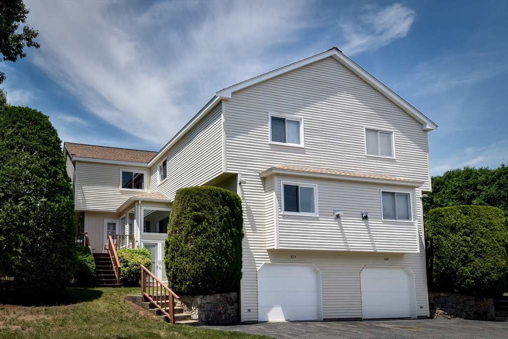325 Captain Eames Circle, Ashland, Massachusetts, 2 Bedrooms Bedrooms, 6 Rooms Rooms,2.5 BathroomsBathrooms,Residential,For Sale,Captain Eames Circle,73531343