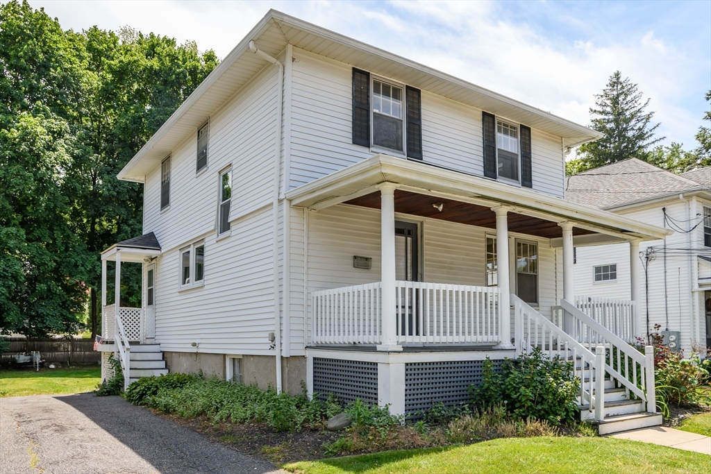 20 Circular Ave, Natick, Massachusetts, 3 Bedrooms Bedrooms, 8 Rooms Rooms,1.5 BathroomsBathrooms,Residential,For Sale,Circular Ave,73531344