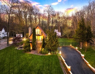 50 Plymouth Blvd, Westport, Massachusetts, 4 Bedrooms Bedrooms, 9 Rooms Rooms,3 BathroomsBathrooms,Residential,For Sale,Plymouth Blvd,73531357
