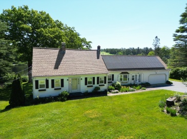 57 Shore Rd, North Brookfield, Massachusetts, 3 Bedrooms Bedrooms, 7 Rooms Rooms,3.5 BathroomsBathrooms,Residential,For Sale,Shore Rd,73531395
