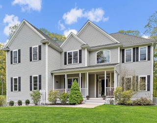 3 Notch Dr, Westford, Massachusetts, 5 Bedrooms Bedrooms, 11 Rooms Rooms,4 BathroomsBathrooms,Residential,For Sale,Notch Dr,73531386