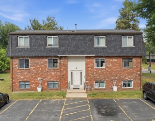 109 Maple Street, Attleboro, Massachusetts, 2 Bedrooms Bedrooms, 4 Rooms Rooms,1 BathroomBathrooms,Residential,For Sale,Maple Street,73531356