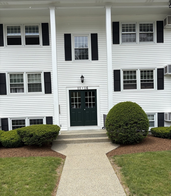 16 Federal Hill Rd, Auburn, Massachusetts, 2 Bedrooms Bedrooms, 4 Rooms Rooms,1 BathroomBathrooms,Residential Lease,For Rent,Federal Hill Rd,73531368
