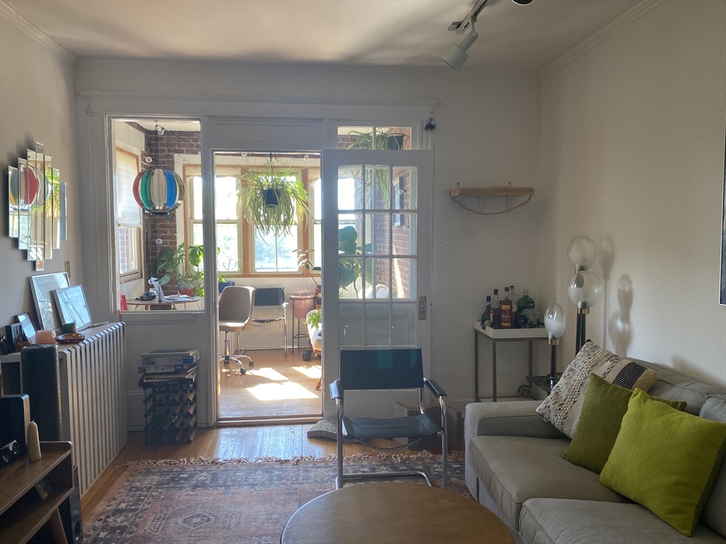 90 Bynner St, Boston, Massachusetts, 2 Bedrooms Bedrooms, 4 Rooms Rooms,1 BathroomBathrooms,Residential Lease,For Rent,Bynner St,73531416