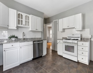 148 Minot Street, Boston, Massachusetts, 2 Bedrooms Bedrooms, 5 Rooms Rooms,1 BathroomBathrooms,Residential Lease,For Rent,Minot Street,73531456