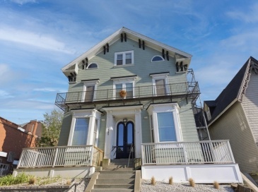 142 Dorchester Street, Boston, Massachusetts, 18 Bedrooms Bedrooms, 18 Rooms Rooms,18 BathroomsBathrooms,Residential Income,For Sale,Dorchester Street,73531446