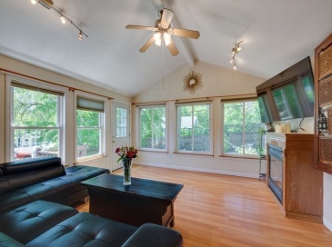 45 Riveredge Road, Billerica, Massachusetts, 3 Bedrooms Bedrooms, 6 Rooms Rooms,2 BathroomsBathrooms,Residential,For Sale,Riveredge Road,73531463