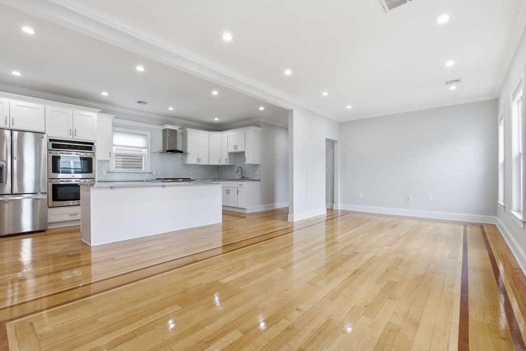 27-29 Lyon Street, Boston, Massachusetts, 2 Bedrooms Bedrooms, 5 Rooms Rooms,1 BathroomBathrooms,Residential Lease,For Rent,Lyon Street,73531464