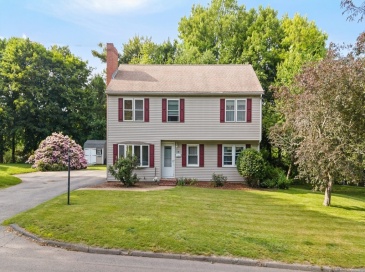 16 Mars Dr, Shrewsbury, Massachusetts, 5 Bedrooms Bedrooms, 11 Rooms Rooms,2.5 BathroomsBathrooms,Residential,For Sale,Mars Dr,73531469