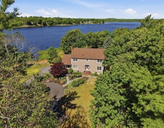 11 Jeffrey Lane, Freetown, Massachusetts, 5 Bedrooms Bedrooms, 9 Rooms Rooms,3 BathroomsBathrooms,Residential,For Sale,Jeffrey Lane,73531480