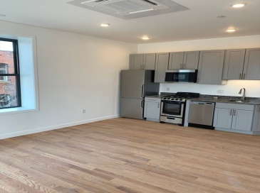 64 Market St, Lynn, Massachusetts, 2 Bedrooms Bedrooms, 3 Rooms Rooms,1 BathroomBathrooms,Residential Lease,For Rent,Market St,73531482 64 Market St, Lynn, Massachusetts, 2 Bedrooms Bedrooms, 3 Rooms Rooms,1 BathroomBathrooms,Residential Lease,For Rent,Market St,73531482