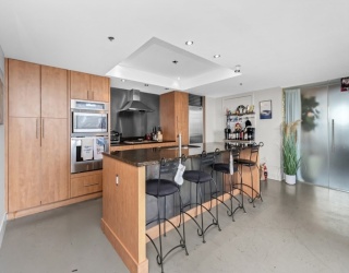 199 State Street, Boston, Massachusetts, 2 Bedrooms Bedrooms, 3 Rooms Rooms,2 BathroomsBathrooms,Residential,For Sale,State Street,73531496
