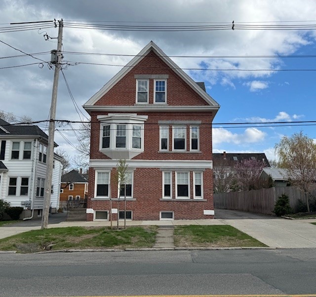45 Broad Street, Salem, Massachusetts, 1 Bedroom Bedrooms, 4 Rooms Rooms,1 BathroomBathrooms,Residential Lease,For Rent,Broad Street,73505587