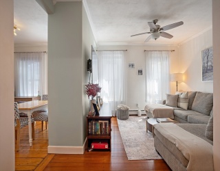 1 Bartlett St, Boston, Massachusetts, 2 Bedrooms Bedrooms, 4 Rooms Rooms,1 BathroomBathrooms,Residential Lease,For Rent,Bartlett St,73531613