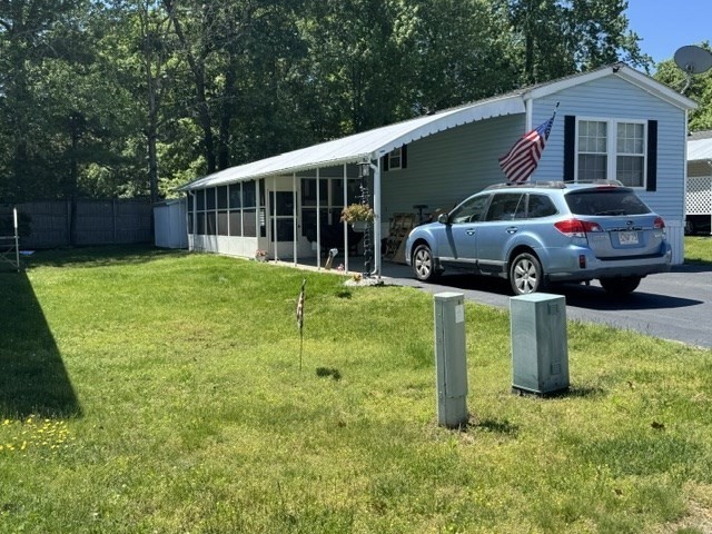 556 Central Street, Leominster, Massachusetts, 2 Bedrooms Bedrooms, 6 Rooms Rooms,2 BathroomsBathrooms,Residential,For Sale,Central Street,73528495