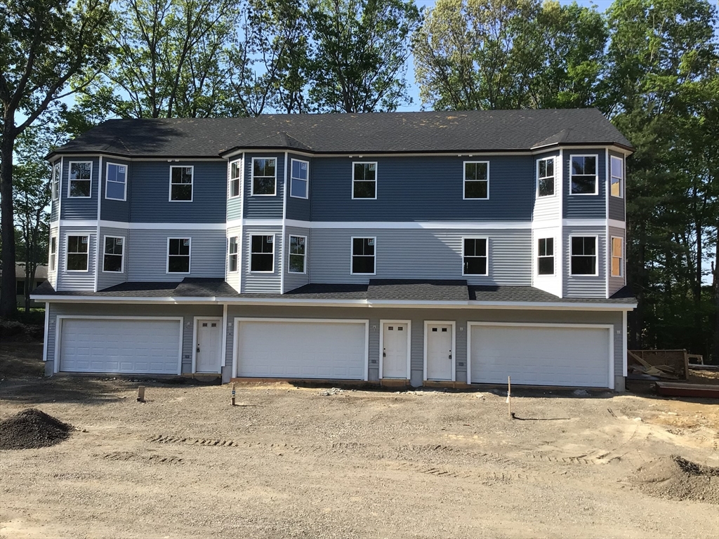 299 Quincy St, Building 2, Holbrook, Massachusetts, 2 Bedrooms Bedrooms, 4 Rooms Rooms,1.5 BathroomsBathrooms,Residential,For Sale,Quincy St, Building 2,73531538