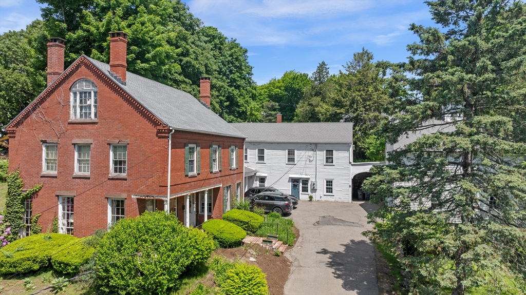 14 Poplar, Danvers, Massachusetts, 8 Bedrooms Bedrooms, 14 Rooms Rooms,2.5 BathroomsBathrooms,Residential Income,For Sale,Poplar,73531541