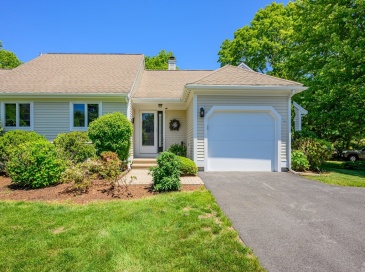1 Sandview Ter, Mashpee, Massachusetts, 2 Bedrooms Bedrooms, 4 Rooms Rooms,2 BathroomsBathrooms,Residential,For Sale,Sandview Ter,73531561