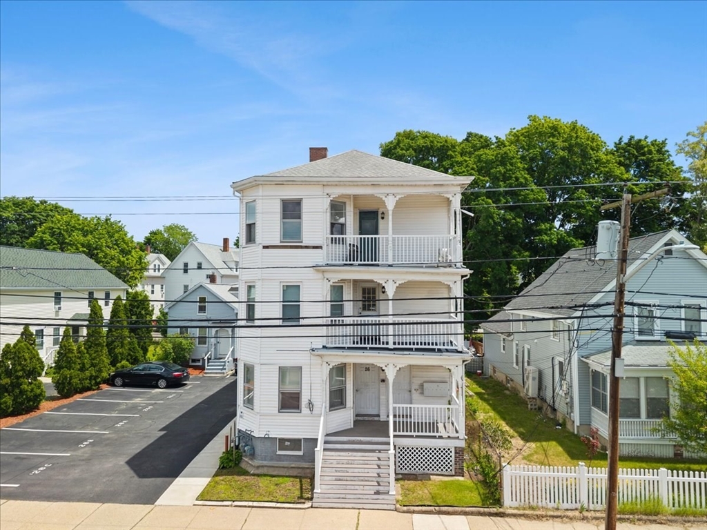 26 Pine St, Attleboro, Massachusetts, 1 Bedroom Bedrooms, 3 Rooms Rooms,1 BathroomBathrooms,Residential Lease,For Rent,Pine St,73531567