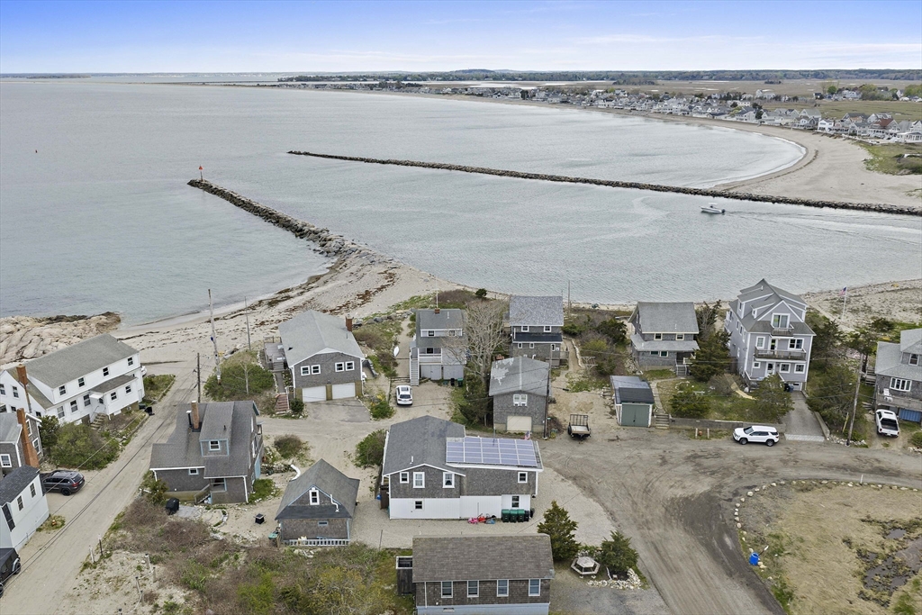 8 Water St, Marshfield, Massachusetts, 3 Bedrooms Bedrooms, 5 Rooms Rooms,2 BathroomsBathrooms,Residential Lease,For Rent,Water St,73531589