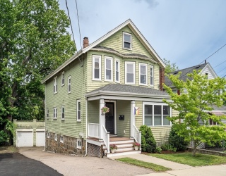 419 Belgrade Ave, Boston, Massachusetts, 2 Bedrooms Bedrooms, 6 Rooms Rooms,1 BathroomBathrooms,Residential,For Sale,Belgrade Ave,73531584