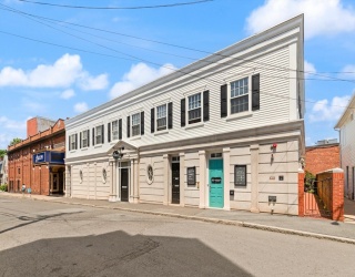 7-11 Wallis St, Beverly, Massachusetts, 5 Bedrooms Bedrooms, 13 Rooms Rooms,4.5 BathroomsBathrooms,Residential Income,For Sale,Wallis St,73531689
