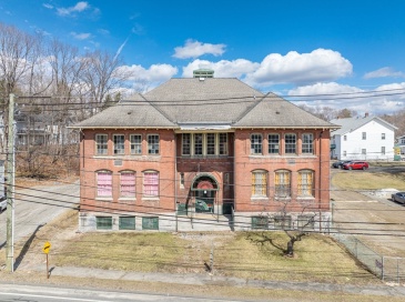 40 Pecks Rd, Pittsfield, Massachusetts, 12 Bedrooms Bedrooms, 15 Rooms Rooms,12 BathroomsBathrooms,Residential Income,For Sale,Pecks Rd,73531673