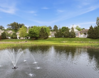 36 Pondside Dr, Bolton, Massachusetts, 2 Bedrooms Bedrooms, 6 Rooms Rooms,2.5 BathroomsBathrooms,Residential,For Sale,Pondside Dr,73531700
